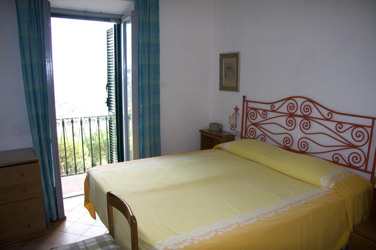 Hotel Giardino Degli Ulivi Сан-Феличе-Чирчео Экстерьер фото